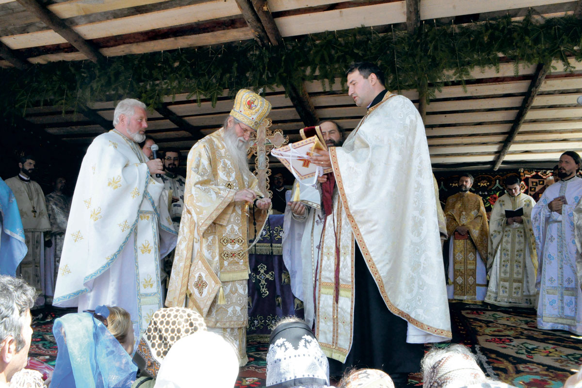 „Să aveţi grijă de această biserică şi să respectaţi rânduiala ei“