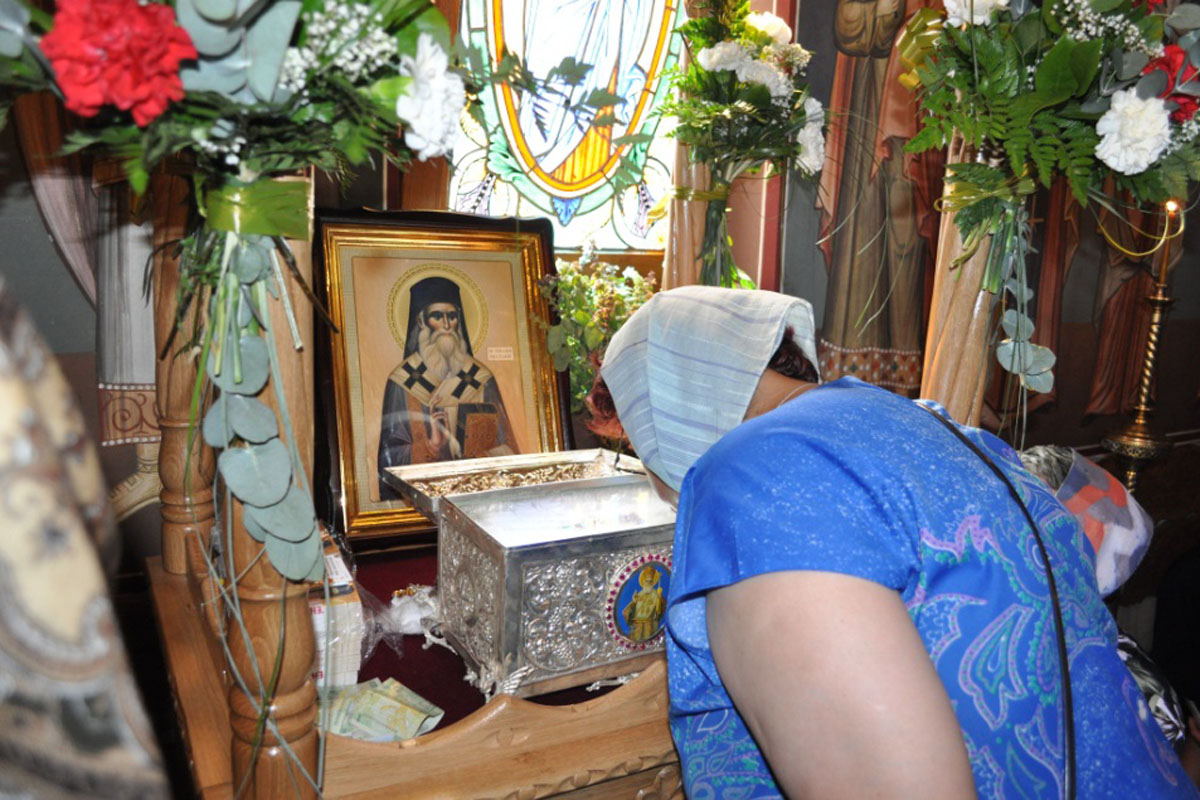 Manifestări religioase la hramul parohiei „Sfântul Ioan Iacob“ din Botoşani