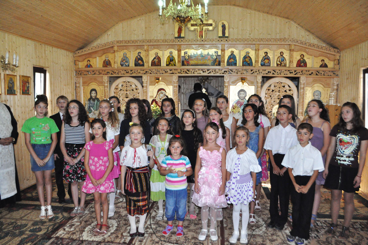 20 de copii din Leţcani au zugrăvit chipurile sfinţilor