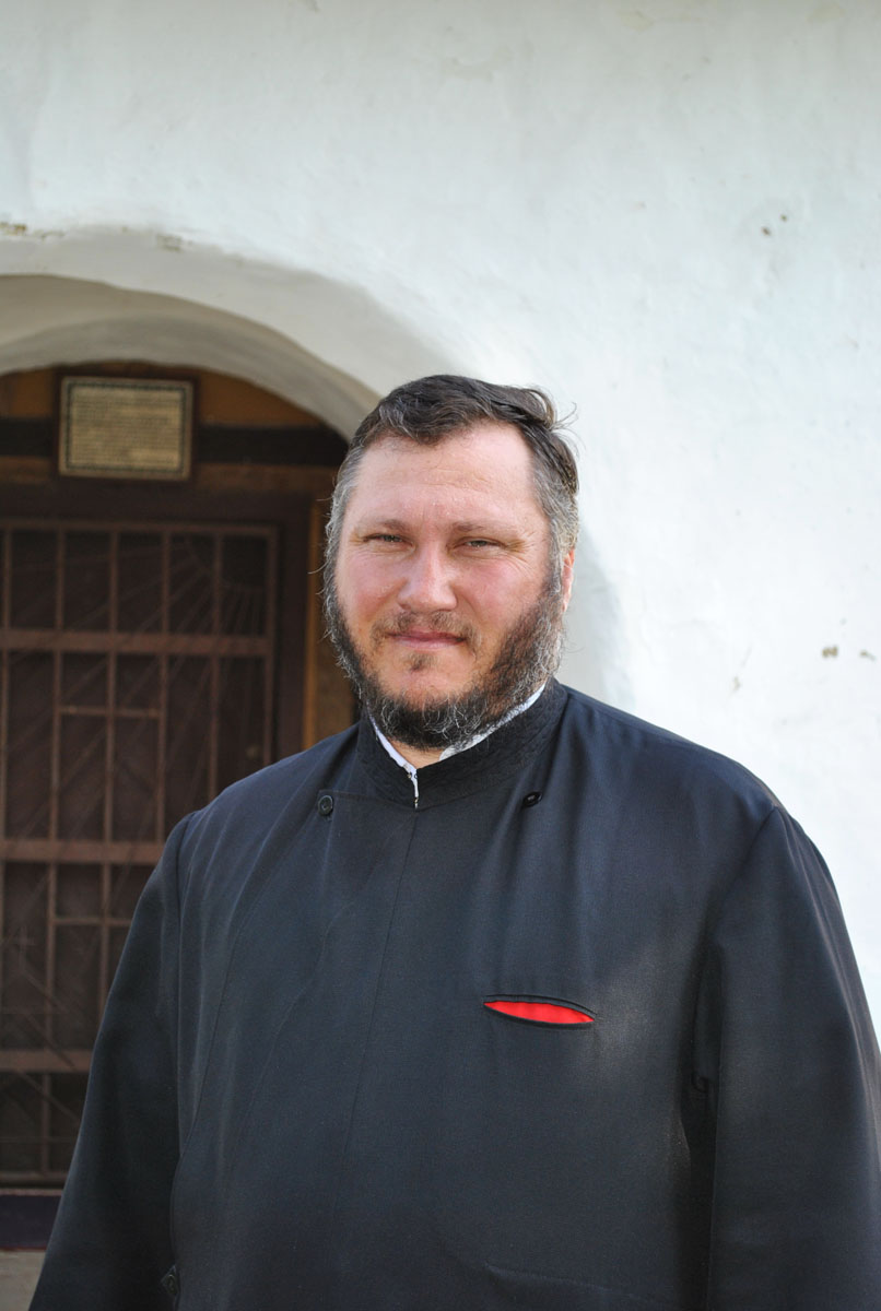 „Mai aproape de Dumnezeu“, în bisericuţa de la Todireşti