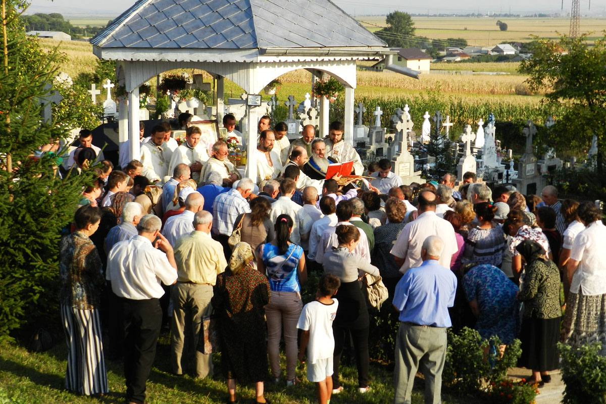 „Omul aflat în suferinţă să aibă răbdare şi rugăciune“ „Omul aflat în suferinţă să aibă răbdare şi rugăciune“