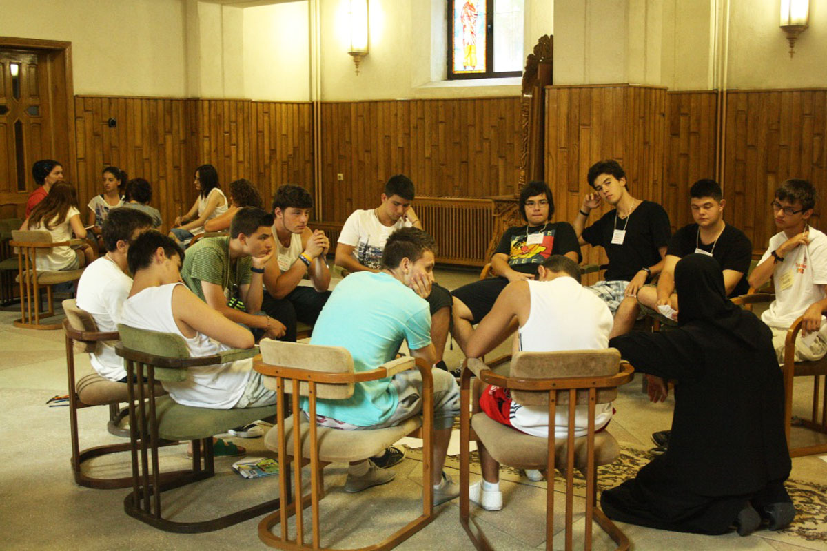 Tabără ortodoxă la seminarul de la Mănăstirea Neamţ
