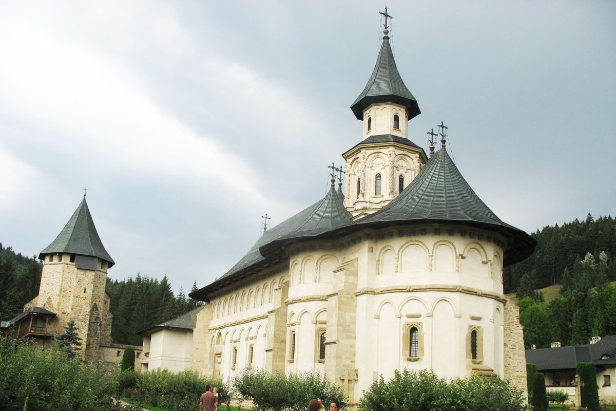 Pelerin la hramul Putnei