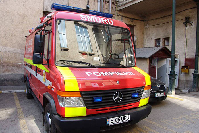 Peste o mie de ambulanţe, incluse în sistemul de telemedicină