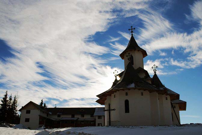 Binecuvântări arhiereşti în Mitropolia Moldovei şi Bucovinei