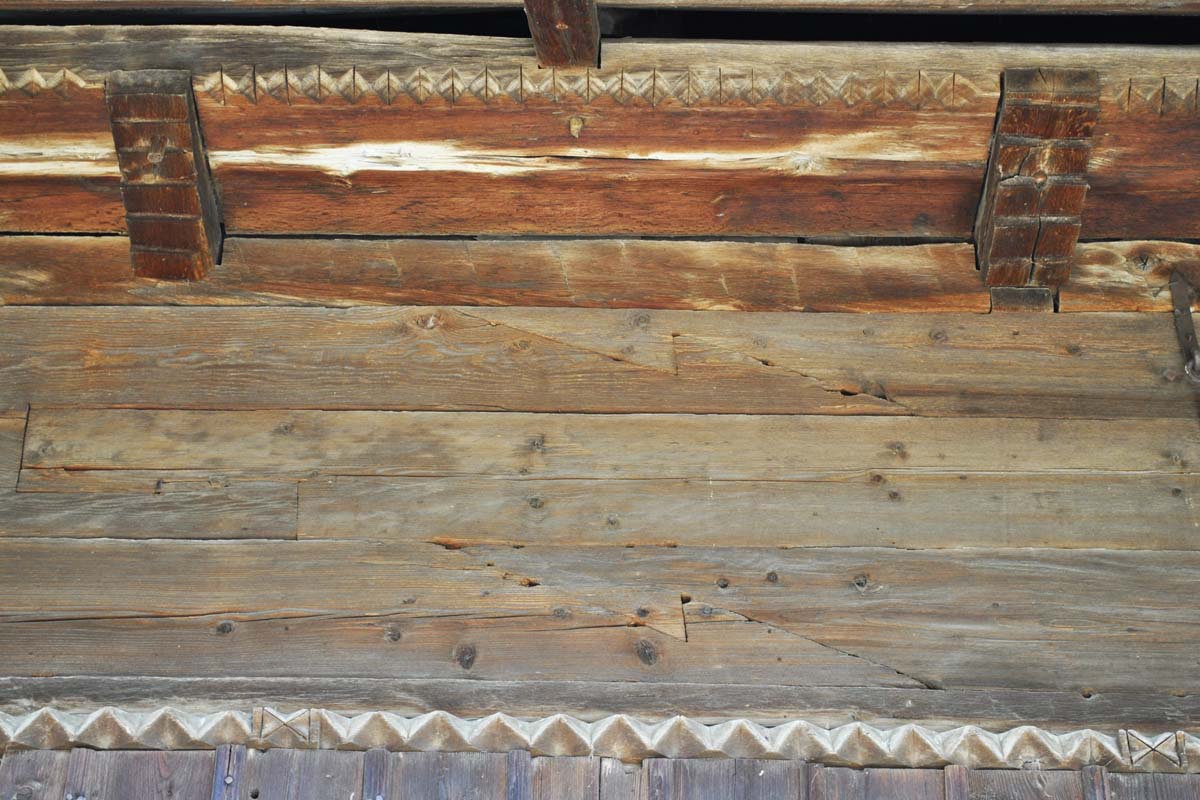 Graţioasele ctitorii de lemn ale Neamţului