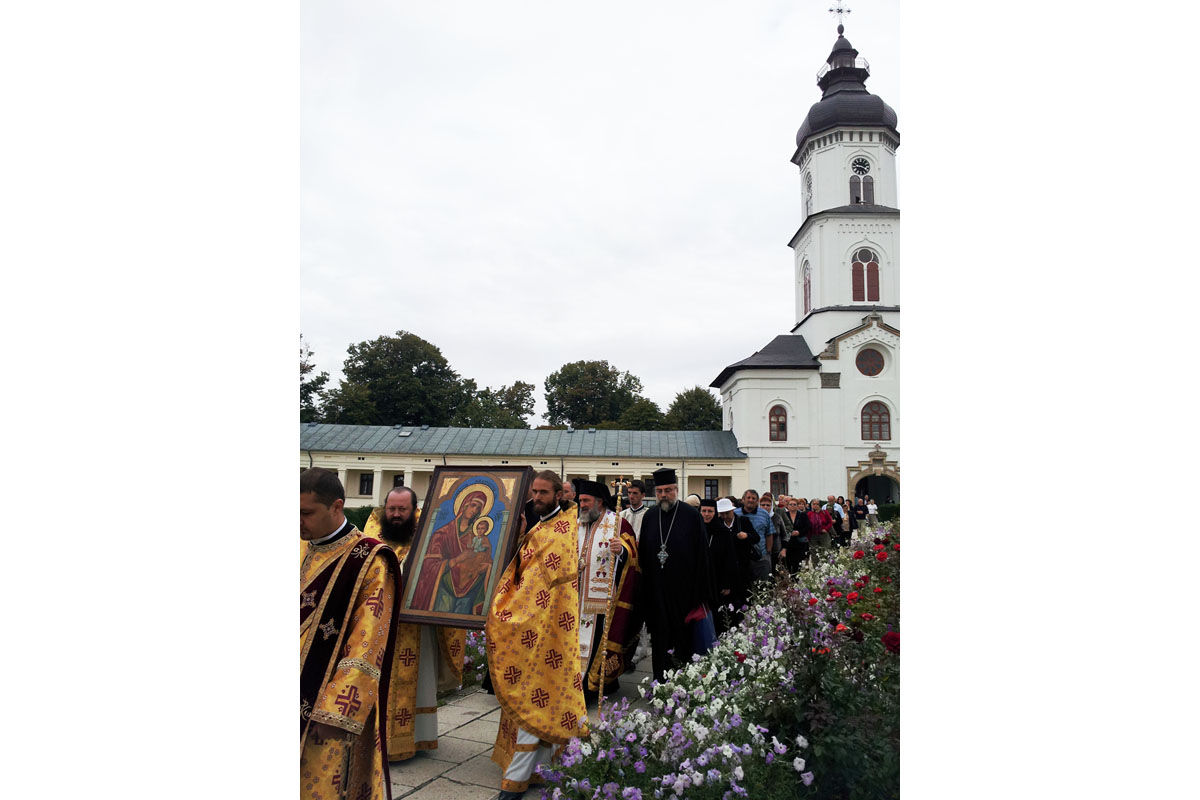 Preasfinţitul Ioachim Băcăuanul şi-a serbat onomastica