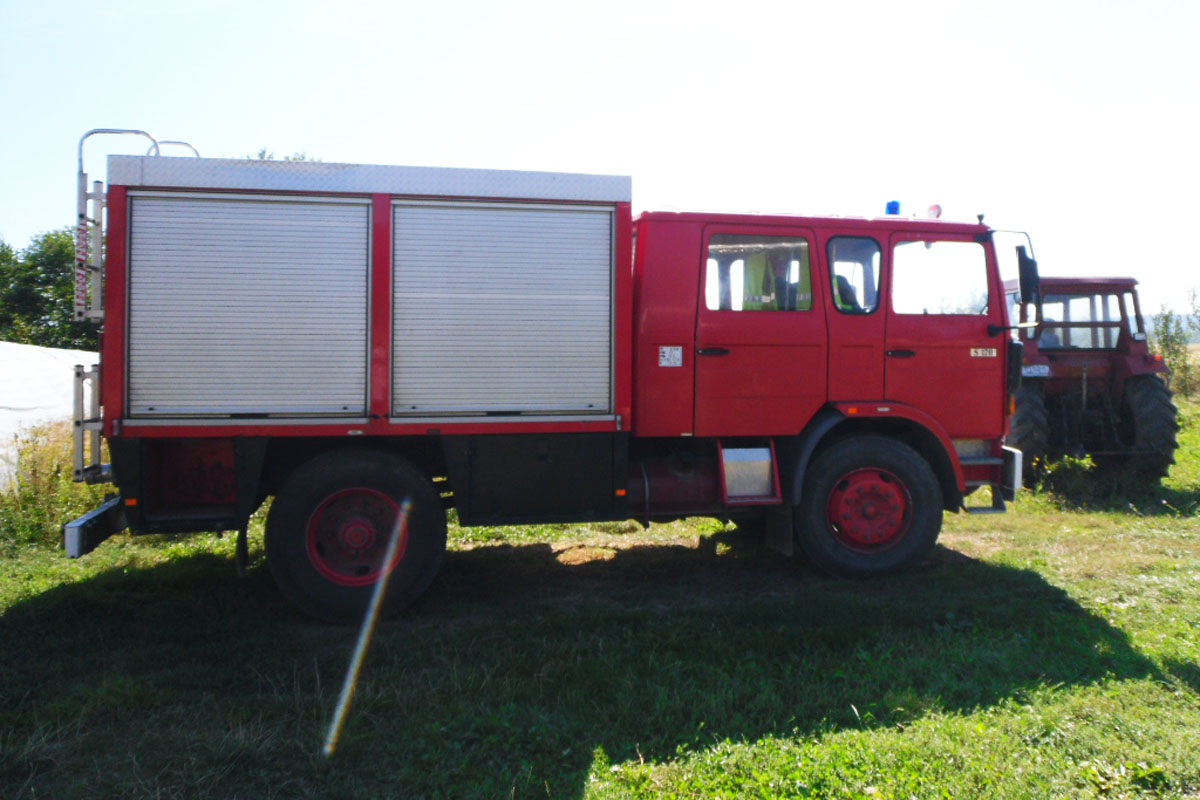 „O maşină de pompieri prinde bine în orice comunitate“