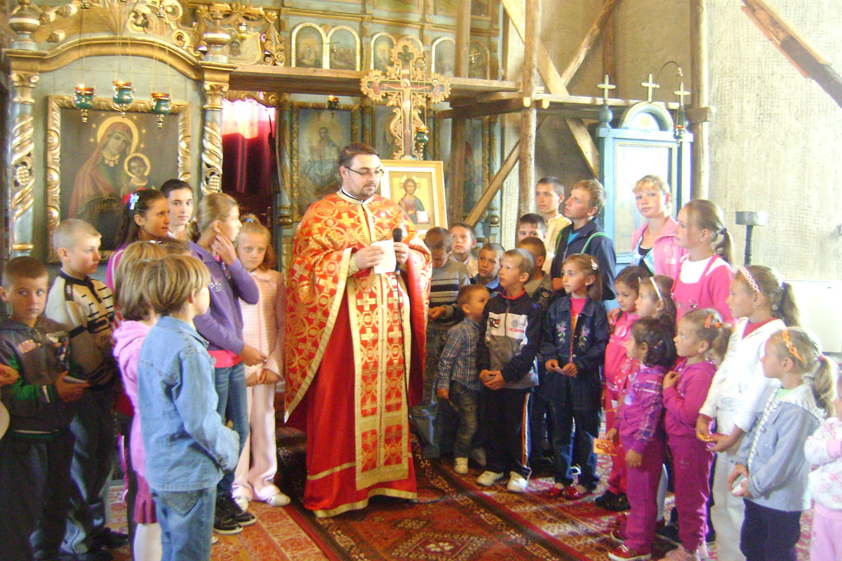 Pregătiri pentru începutul noului an şcolar la Pleşani