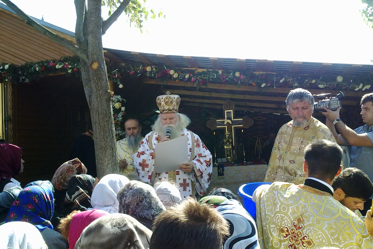 Binecuvântări arhiereşti în trei parohii ale Moldovei