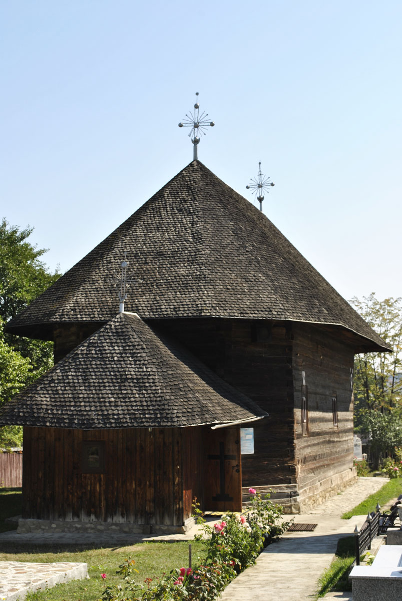 Biserica de la Văleni, o copleşitoare călătorie în trecut