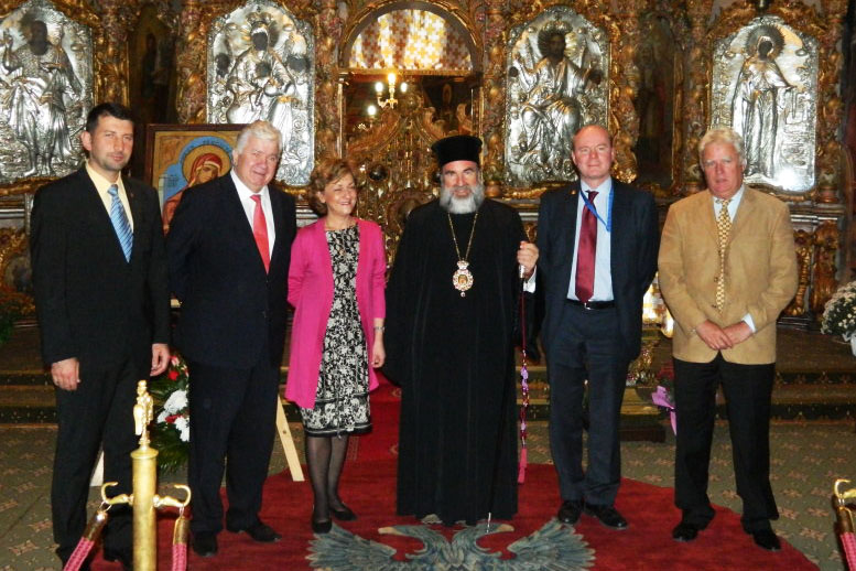 Delegaţie de diplomaţi, la Centrul eparhial Roman
