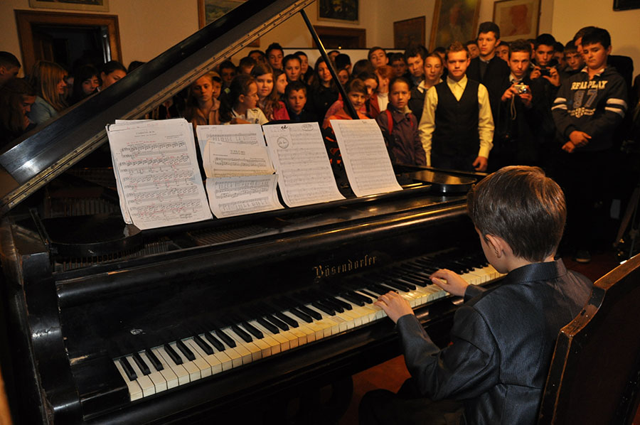 Mihail Sadoveanu, comemorat la Schitul Vovidenia