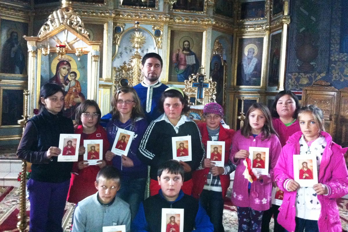 Daruri pentru copiii care vin la Sfânta Liturghie