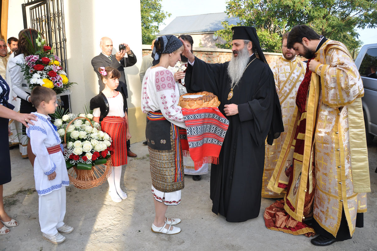 „Biserica este loc de tămăduire pentru sufletele noastre cuprinse de răni“
