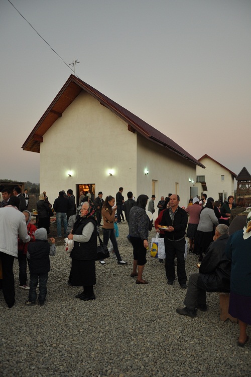 Sfinţire de paraclis şi casă parohială în parohia Mărgineni 2