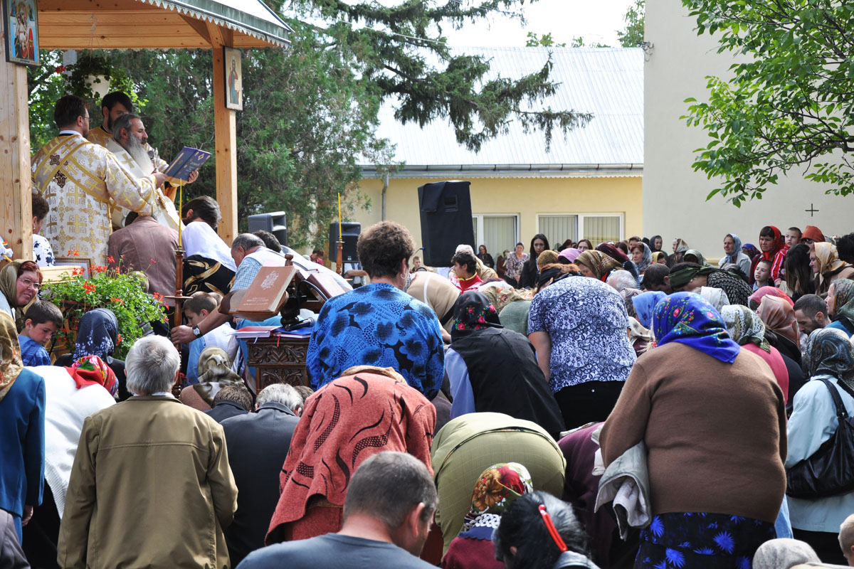 „Biserica este loc de tămăduire pentru sufletele noastre cuprinse de răni“
