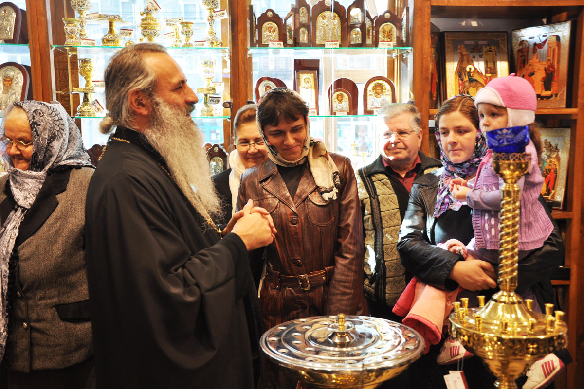 „Cartea religioasă vorbeşte şi propovăduieşte cuvântul dumnezeiesc“