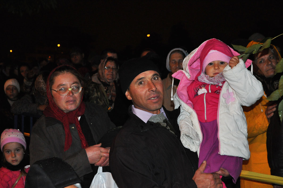 Iubire fără margini pentru Sfânta Parascheva