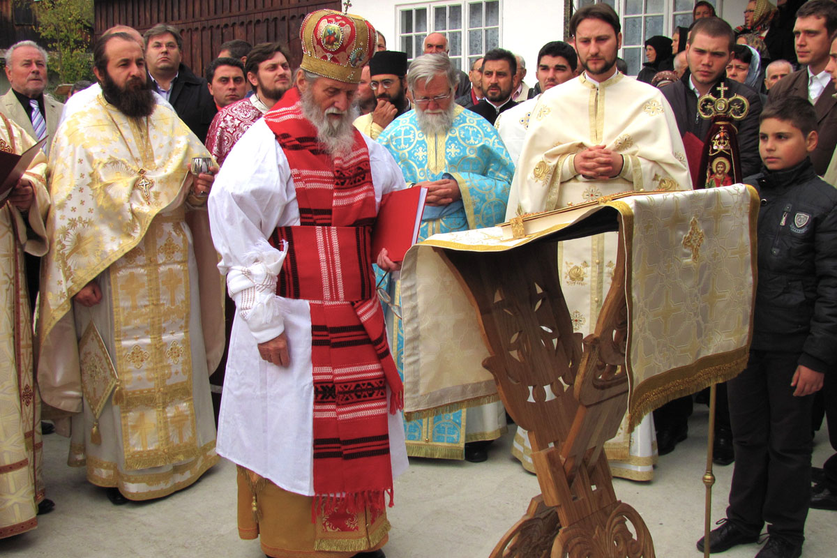 100 de ani de existenţă a Bisericii din Pleşeşti