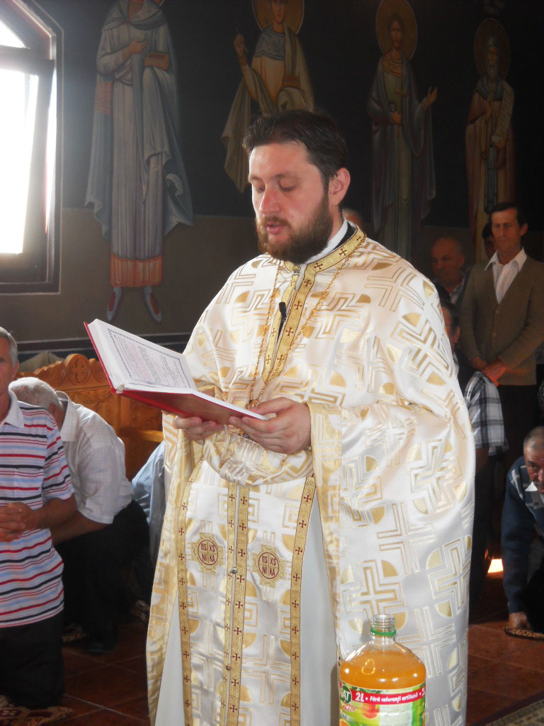 O comunitate mică, dar cu o intensă activitate filantropică