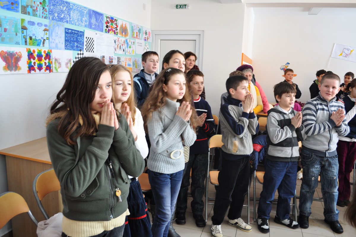 Religia contribuie din plin la pregătirea elevului pentru viaţă Religia contribuie din plin la pregătirea elevului pentru viaţă