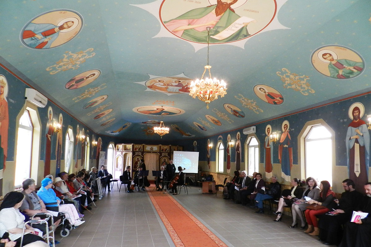 Simpozion la Centrul rezidenţial Hârja