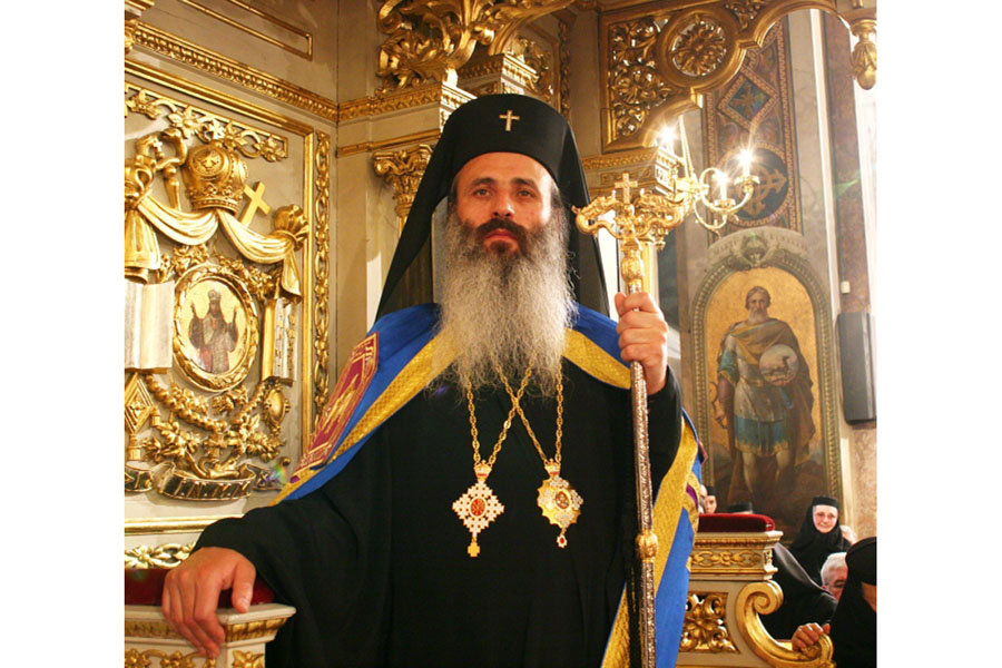 Înalt Preasfinţitul Părinte Teofan îşi aniversează ziua de naştere