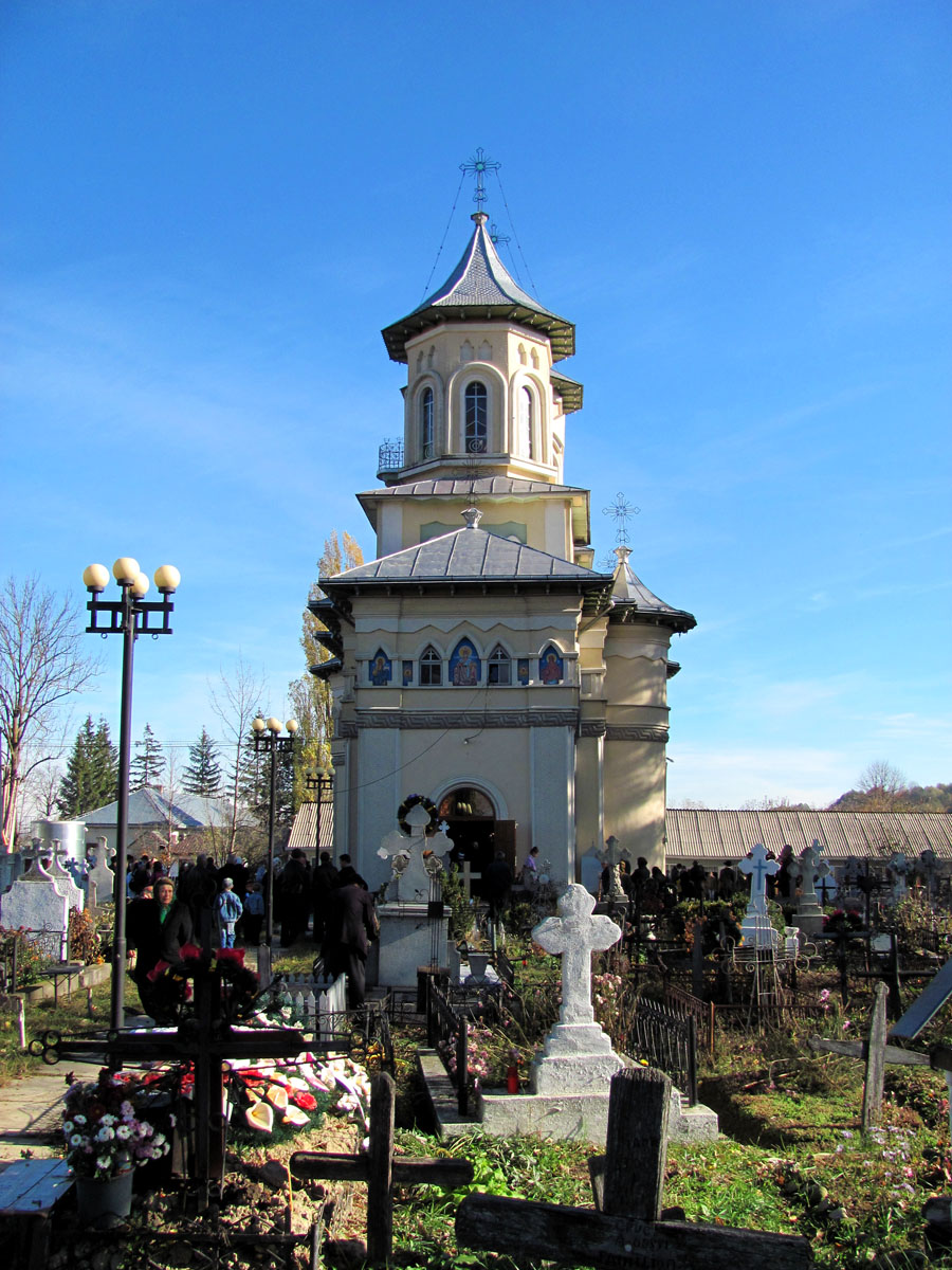 Resfinţiri de biserici în protopopiatele Fălticeni şi Buhuşi