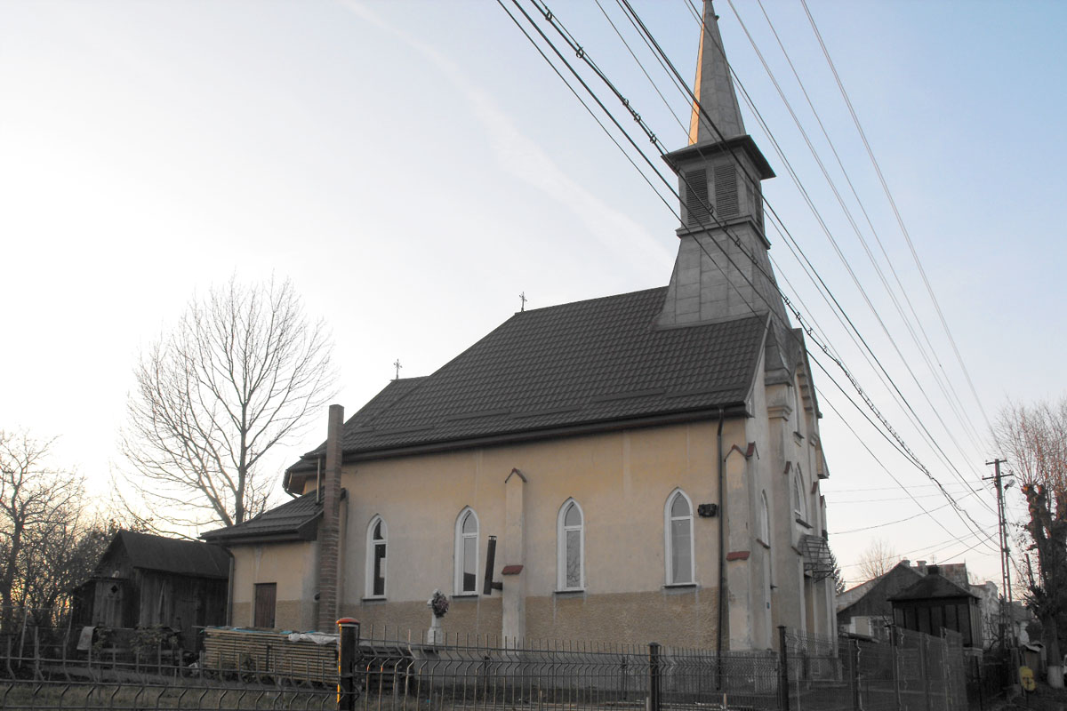 Lucrări de reparaţii la Biserica „Sfinţii Împăraţi Constantin şi Elena“ din Siret