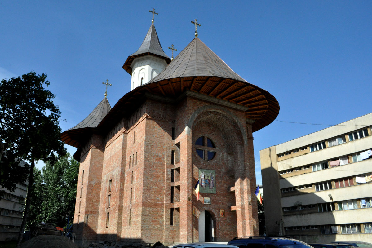 Manifestări religioase şi culturale în parohia „Sfinţii Arhangheli“ din campusul studenţesc