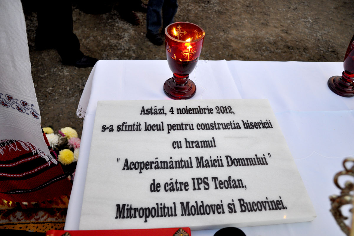 Piatră de temelie pentru o nouă biserică în cartierul ieşean Bejan