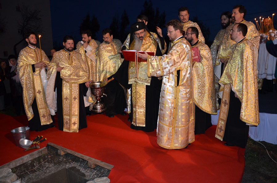 „Înălţarea acestei biserici să formeze şi conştiinţa apartenenţei credincioşilor la parohie“