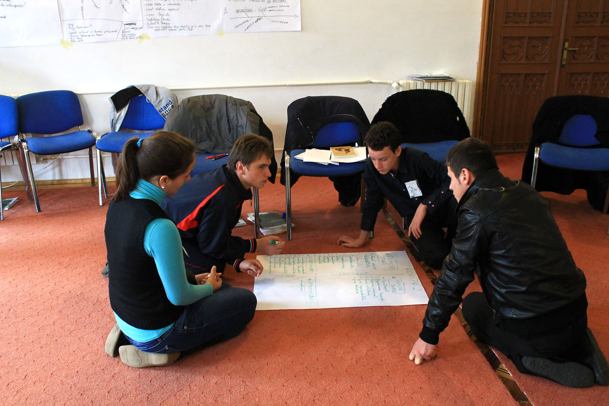 Atelier de creaţie literară pentru elevii seminariilor din Arhiepiscopia Iaşilor