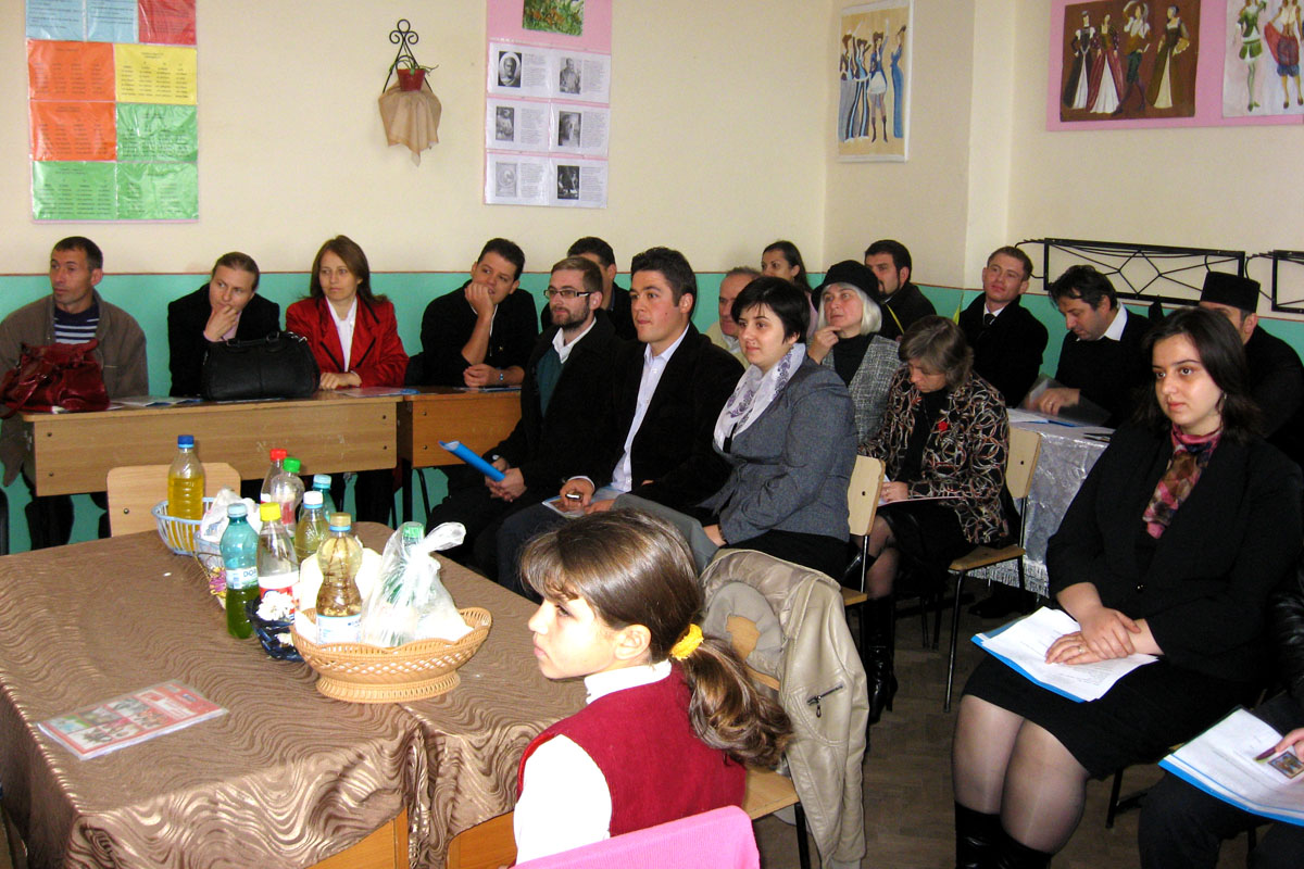 Întruniri ale profesorilor de religie la Vlădeni şi la Lespezi