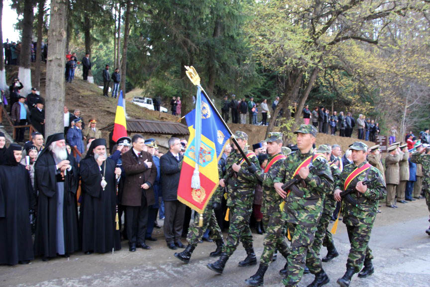 Monument închinat eroului Emil Rebreanu, la Palanca