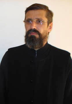 Dialogul cu cel nevoiaş arată că ne pasă de cei din jurul nostru