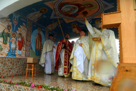 Sfinţirea agheazmatarului din filia Ocheni, parohia Fundoaia