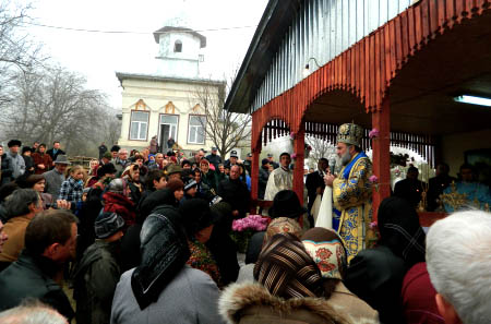 Sfinţirea aşezământului social din parohia Huţu, Protopopiatul Sascut