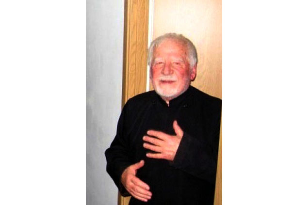 Preoţii şi profesorii nu mor niciodată!