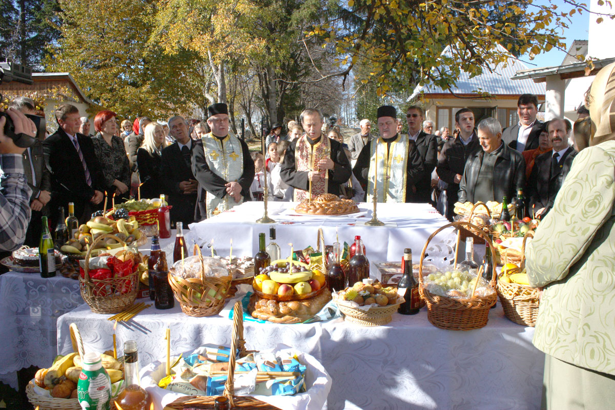 Sărbătoarea recoltei în parohia Goşmani, Protopopiatul Buhuși