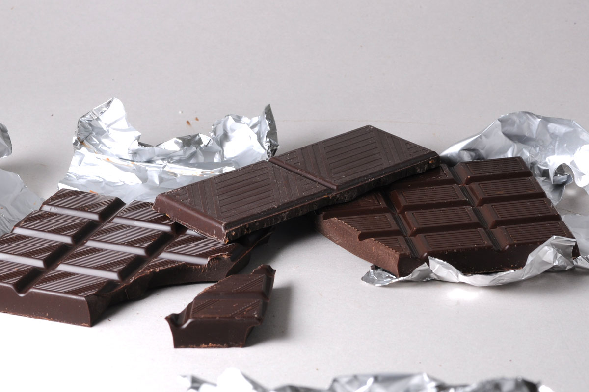 Ciocolata neagră, cel mai bun remediu contra tusei