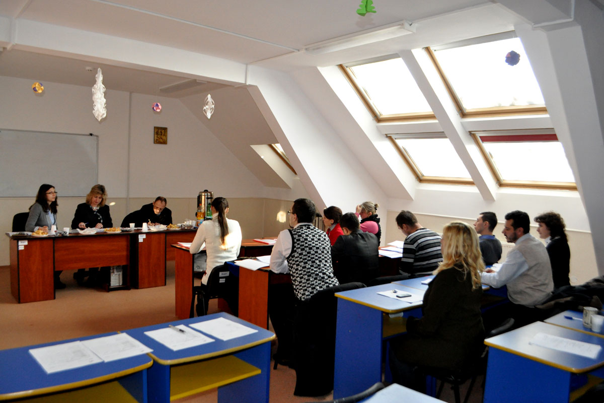 Examen la Fundaţia „Solidaritate şi Speranţă“