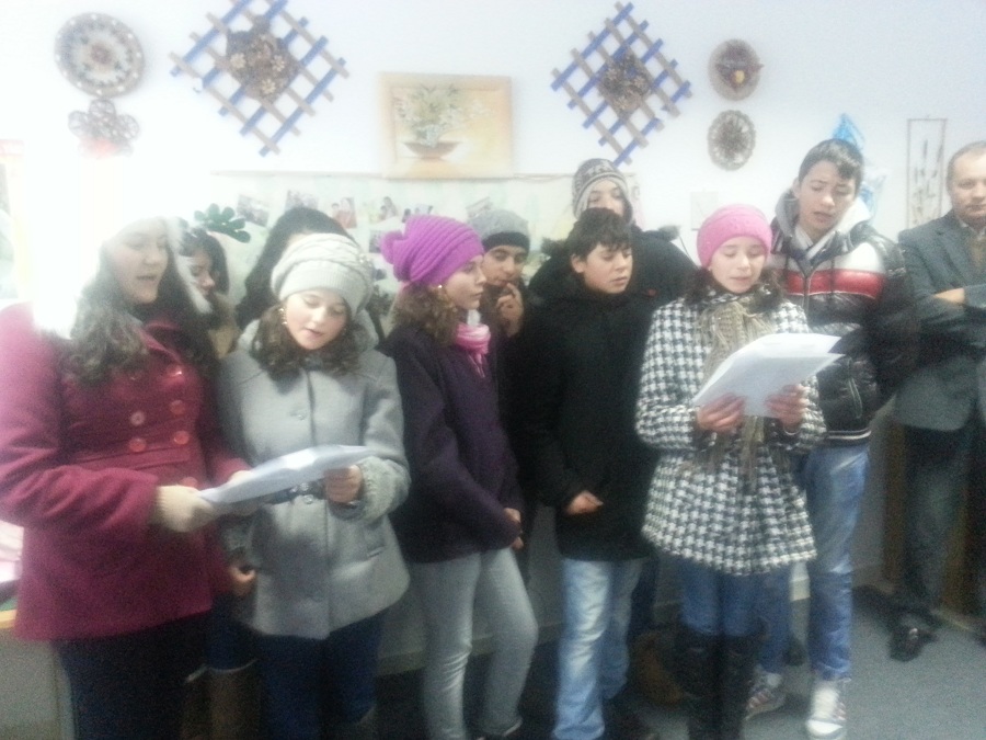 Bucuria colindelor la &quot;Centrul Rezidențial pentru Persoane Vârstnice&quot; din Mircești