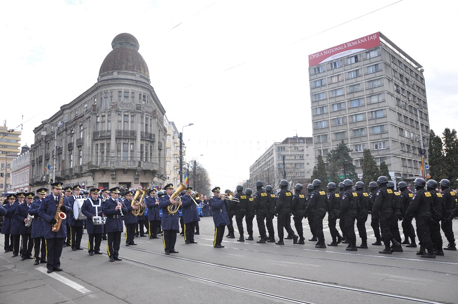 IPS Mitropolit Teofan: &quot;România de astăzi se află în «durerile naşterii» spre normalitate&quot;