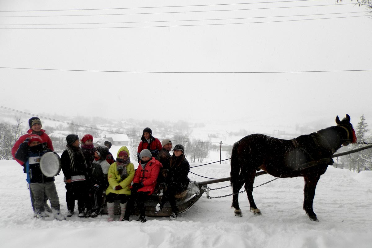 Vestirea Naşterii Domnului în două parohii din Protopopiatul Darabani