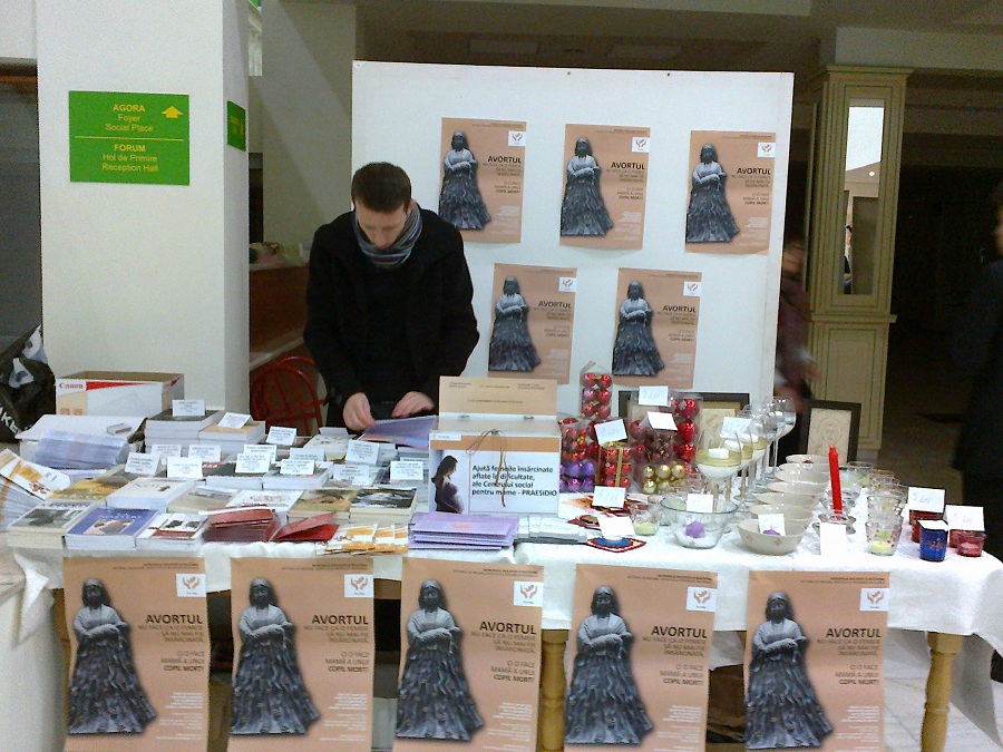 Prezență cu scop filantropic la concertul de colinde al Mitropoliei Moldovei și Bucovinei