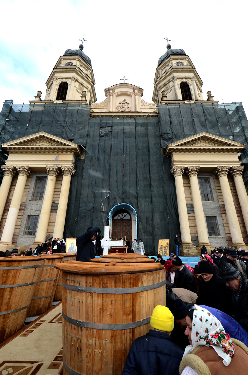 „Botezul Domnului s-a făcut pentru ca Dumnezeu să dobândească Sieşi popor ales“