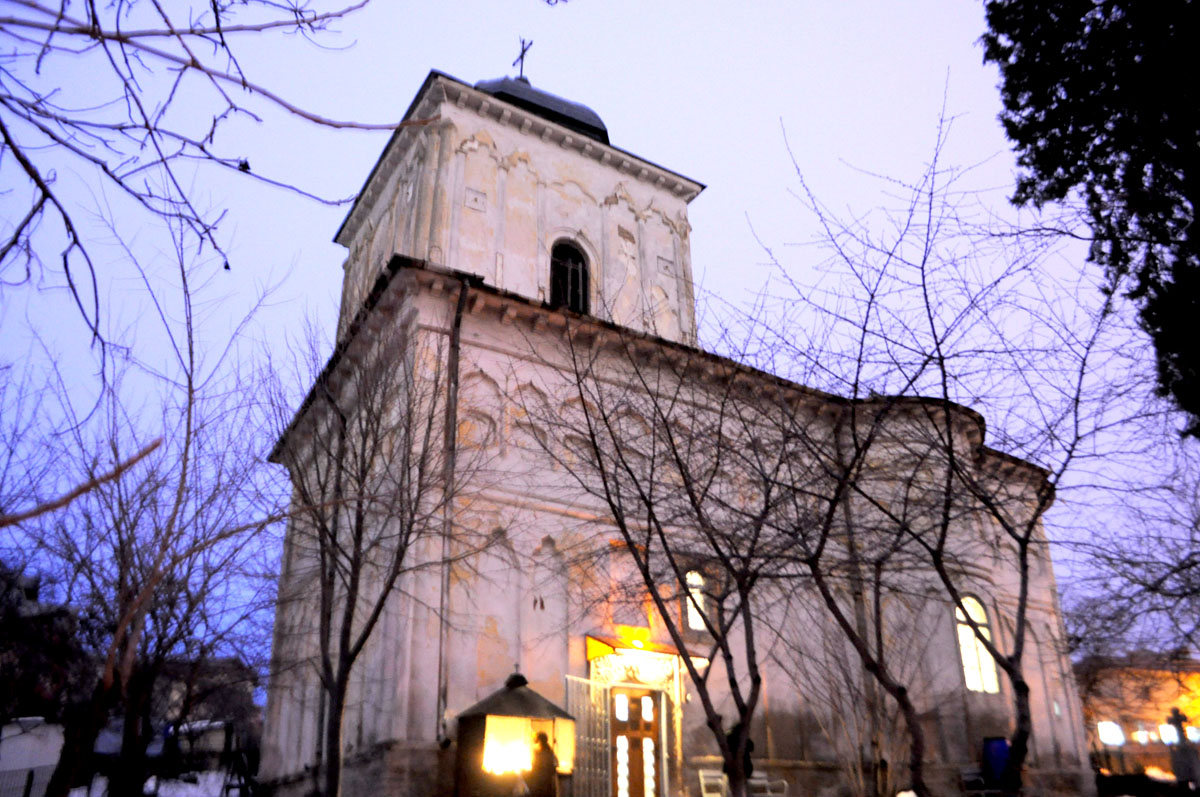 Biserici în sărbătoare în ziua pomenirii Sfinţilor Atanasie şi Chiril