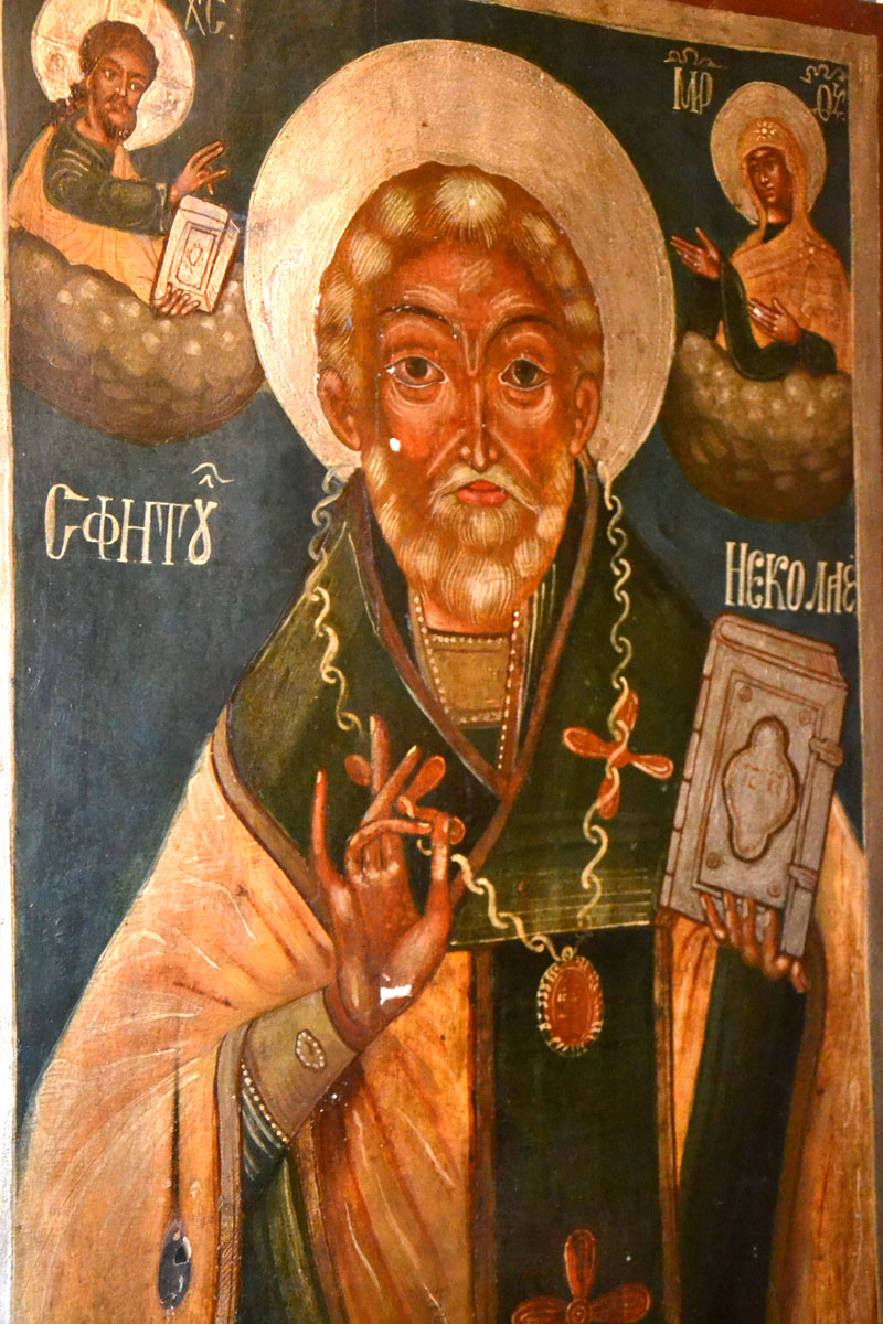 Bisericuţa din satul slatinelor